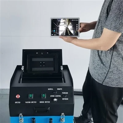 Cleaning Machine With Vacuums With Brushing